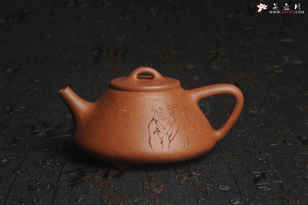 紫砂壶图片：油润五彩段泥 全手工薄胎精品子冶石瓢 难度大 骨肉匀挺 文气装饰高士采耳图 道法自然 - 美壶网