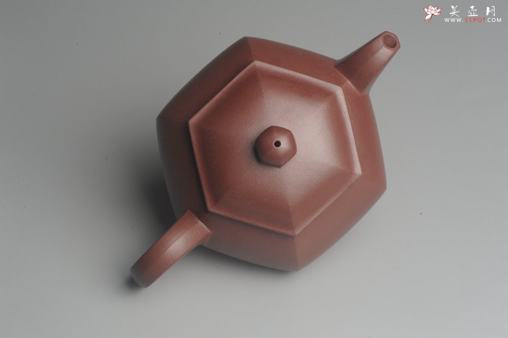 紫砂壶图片：全手工六方宫灯 大气饱满 做工精致 - 美壶网