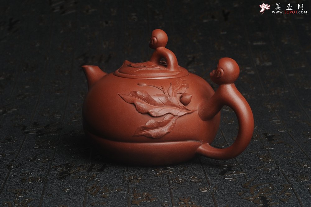 紫砂壶图片：美壶特惠 原矿红清水泥 精致辈辈封侯套壶 单杯56cc 送礼自用佳品 茶人醉爱 - 美壶网