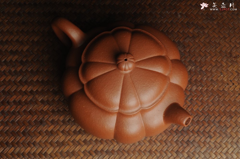 紫砂壶图片：美壶双11特惠秒杀 梨皮红泥精工筋囊井栏 - 美壶网