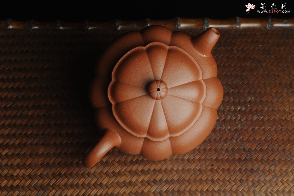 紫砂壶图片：美壶双11特惠秒杀 梨皮红泥精工筋囊井栏 - 美壶网