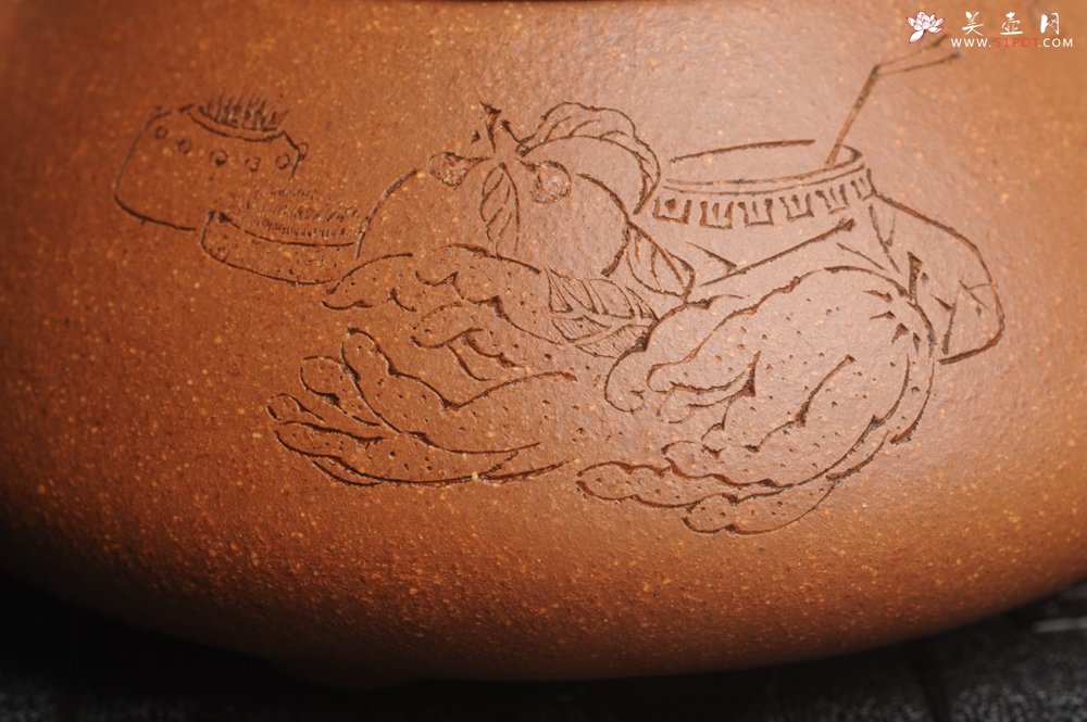 紫砂壶图片：潜力股周小培全手工演绎精品五彩段泥景舟石瓢 清茗堂助工文气装饰菖蒲佛手清供图 心清香妙 - 美壶网