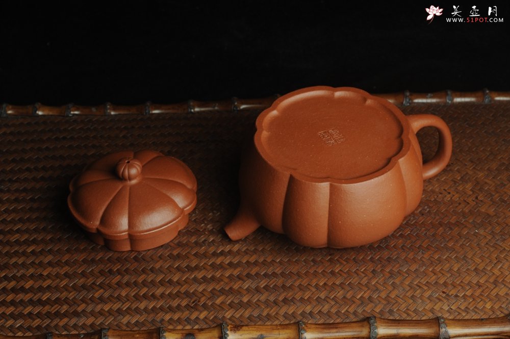 紫砂壶图片：美壶双11特惠秒杀 梨皮红泥精工筋囊井栏 - 美壶网