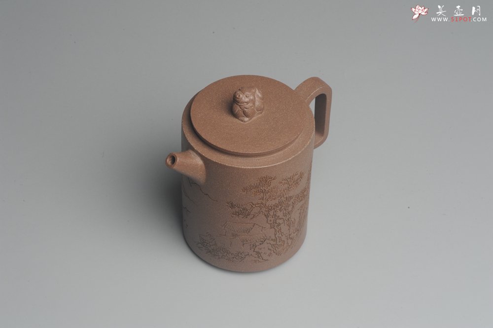 紫砂壶图片：美壶特惠 优质老段文人集狮壶 通景山水 灰常雅致 - 美壶网