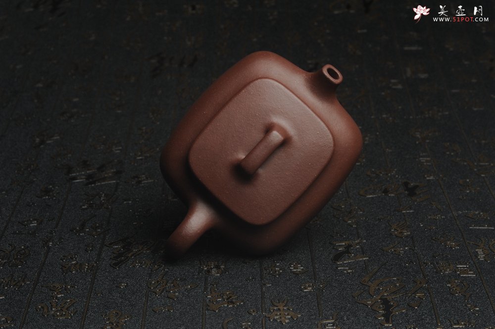 紫砂壶图片：美壶特惠 精工好料底曹青美女小四方 灰常雅致 - 美壶网