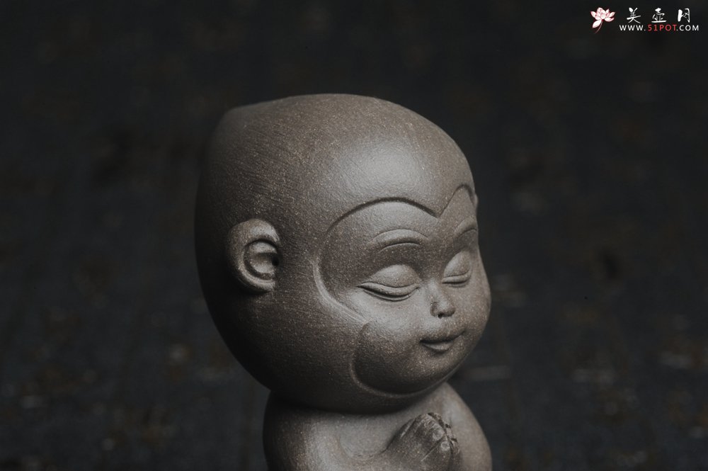 紫砂壶图片：美宠特惠 精工老青灰泥悟空茶宠摆件高9.3cm - 美壶网