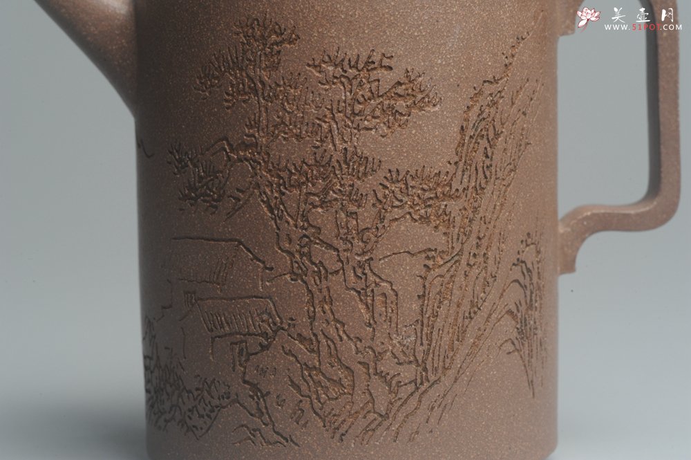 紫砂壶图片：美壶特惠 优质老段文人集狮壶 通景山水 灰常雅致 - 美壶网