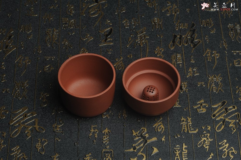 紫砂壶图片：美杯特惠 便携式办公旅行杯 泥料和做工超好 高8.5cm直径6.5cm - 美壶网