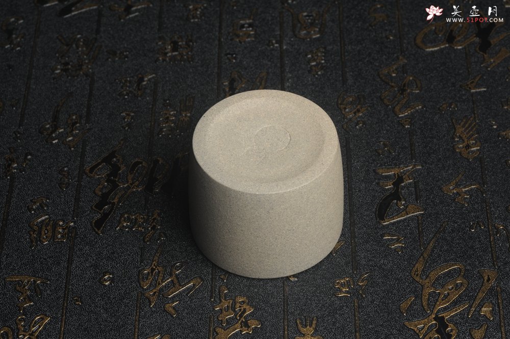 紫砂壶图片：美杯特惠 优质青段好料紫砂厚实品茗杯 主人杯 简单包装 不包邮 - 美壶网