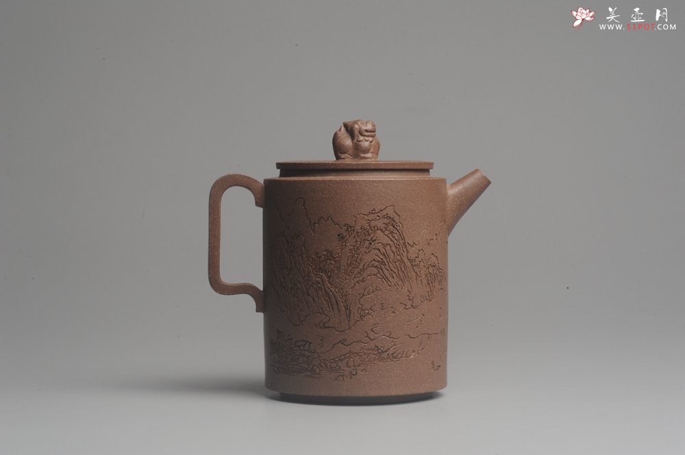 紫砂壶图片：美壶特惠 优质老段文人集狮壶 通景山水 灰常雅致 - 美壶网