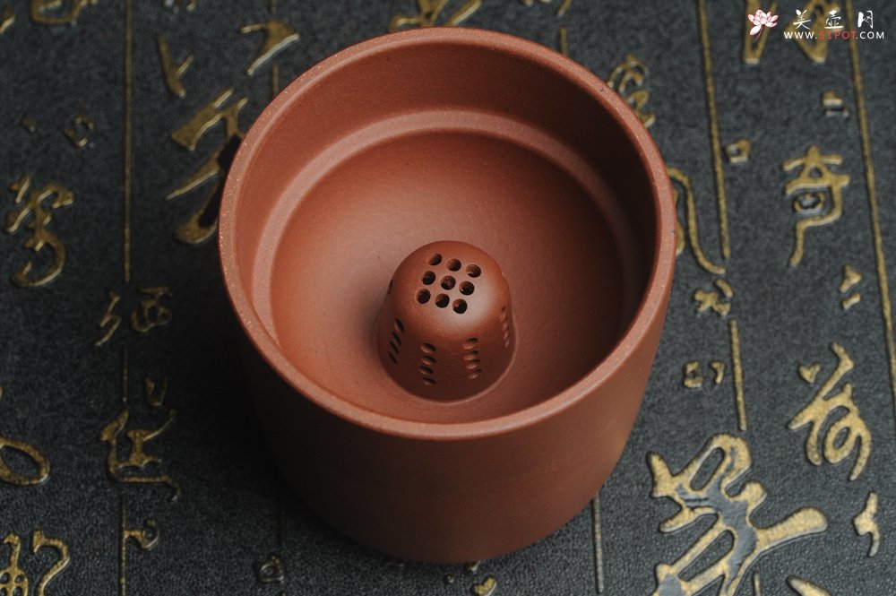 紫砂壶图片：美杯特惠 便携式办公旅行杯 泥料和做工超好 高8.5cm直径6.5cm - 美壶网