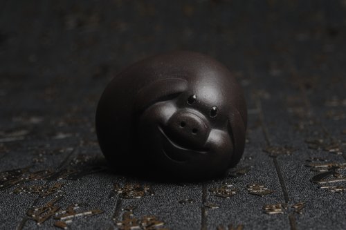 美壶定制紫砂壶 美宠特惠 精工好料黑萌猪茶宠摆件 灰常可爱 长6.2cm高4cm 