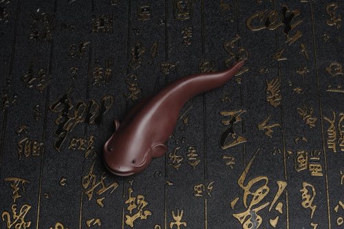 美壶定制紫砂壶 美宠特惠 年年有余鱼 神态细腻 做工灰常精致 手工茶宠摆件长：12.5cm左右，最宽度为：3.7cm 原矿紫泥