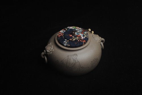 子陶紫砂壶 精品特惠 老青段精品瑞兽双耳罐 茶仓 茶叶罐 水洗 烟灰缸 多用 子陶刻抚琴图 琴韵书声 