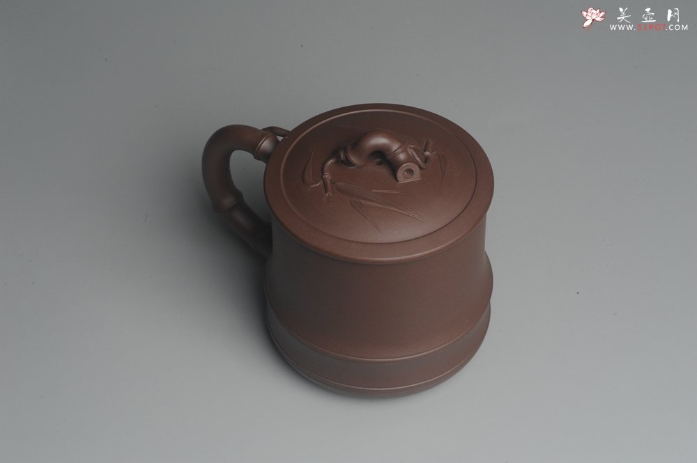 紫砂壶图片：美杯年底特惠 助工精工制作优质紫泥竹节杯盖杯 送礼自用佳品 - 美壶网