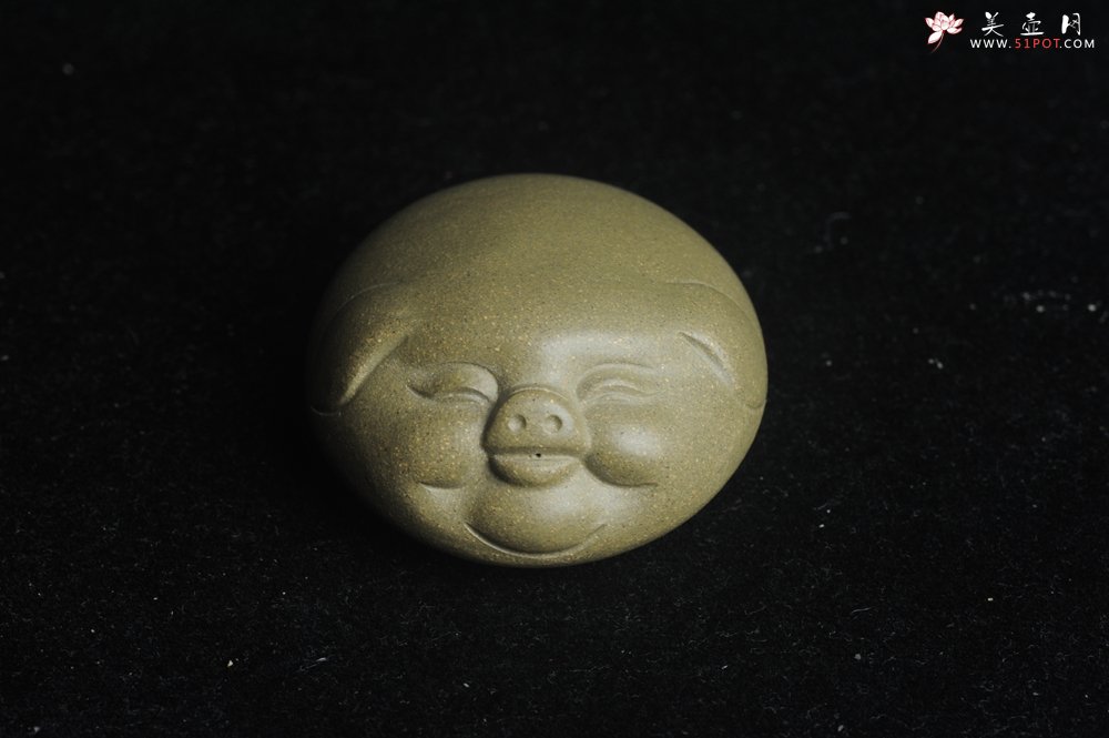 紫砂壶图片：美宠特惠 精致好料五福五彩猪 紫砂茶宠 - 美壶网
