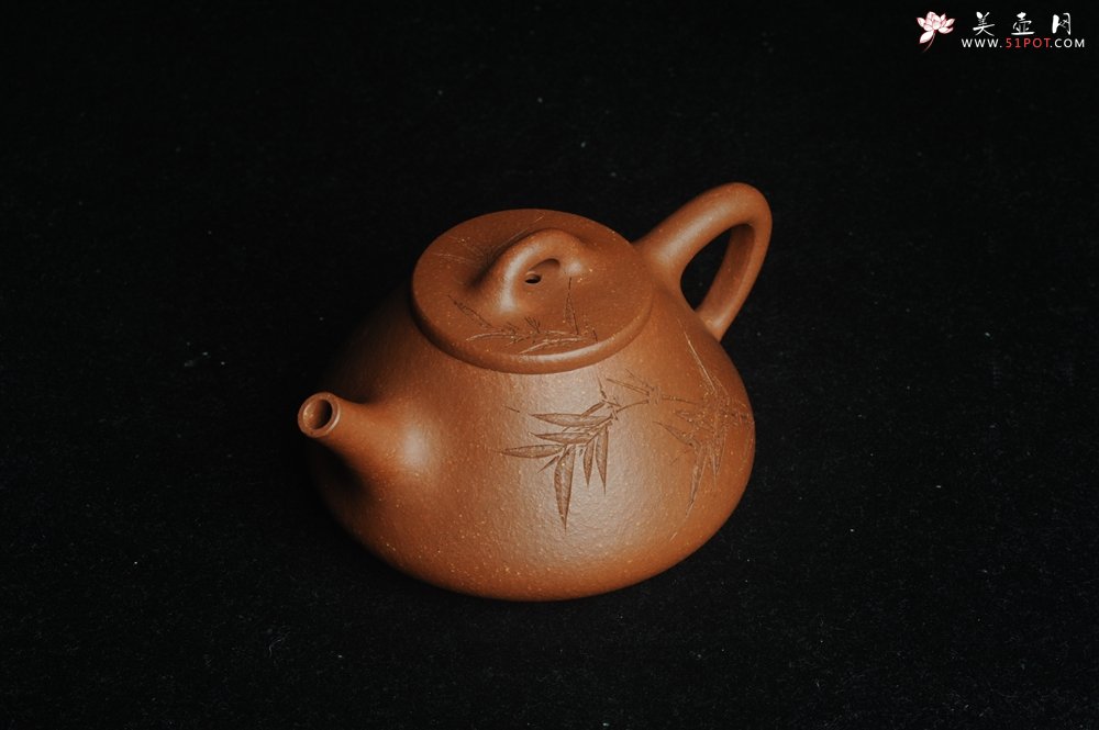 紫砂壶图片：美壶特惠 超精致特好降坡泥小品子冶石瓢 刻竹 居不可无竹 - 美壶网