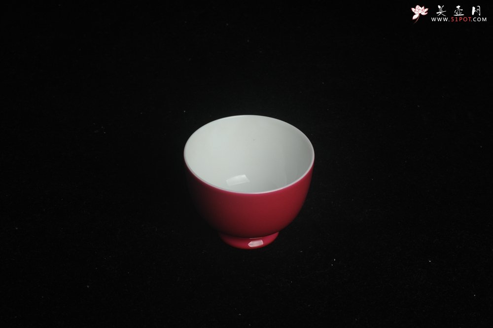 紫砂壶图片：精致胭脂红主人杯 茶人醉爱 适合女士 - 美壶网