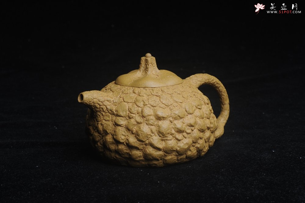 紫砂壶图片：美壶特惠 全手工黄段供春壶 肌理有老树瘿的感觉 灰常赞 - 美壶网
