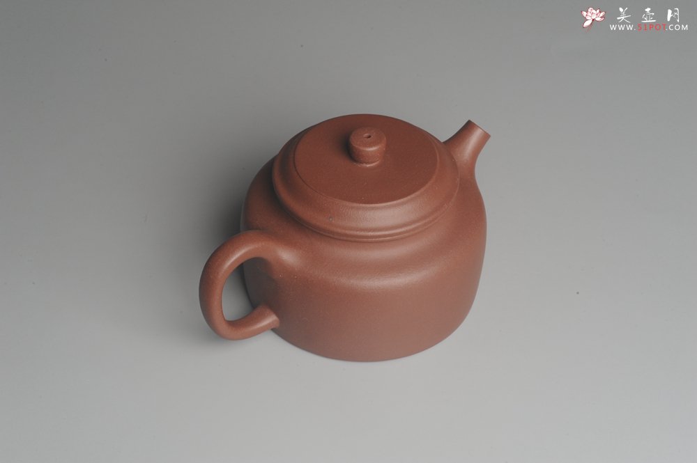 紫砂壶图片：美壶特惠 优质紫泥经典大亨德中 茶人醉爱 壶盖边有析出小米粒大铁质乃正常现象 - 美壶网