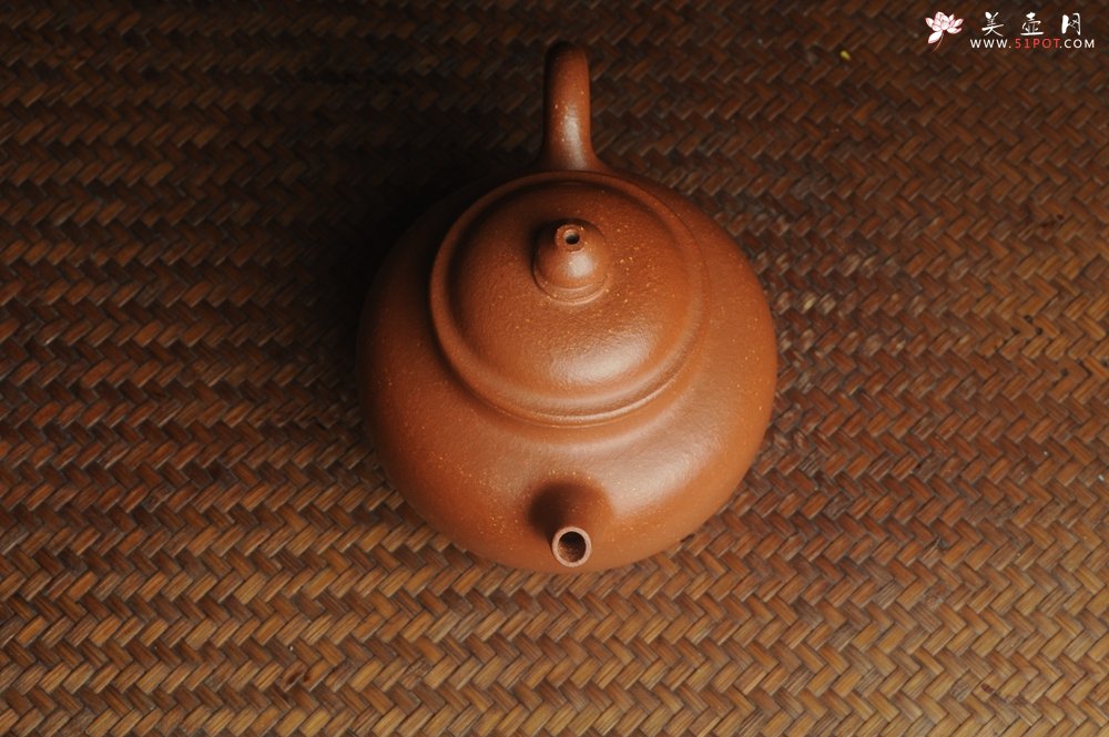 紫砂壶图片：美壶特惠 潜力股殷老师全手工特好降坡泥秋水壶 茶人醉爱 - 美壶网