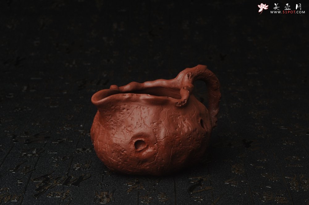 紫砂壶图片：精致特惠清水泥供春公道杯 - 美壶网