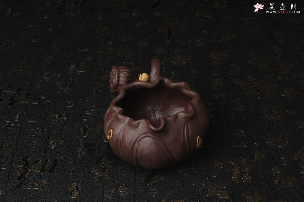 紫砂壶图片：精致特惠紫泥莲蓬公道杯 - 美壶网