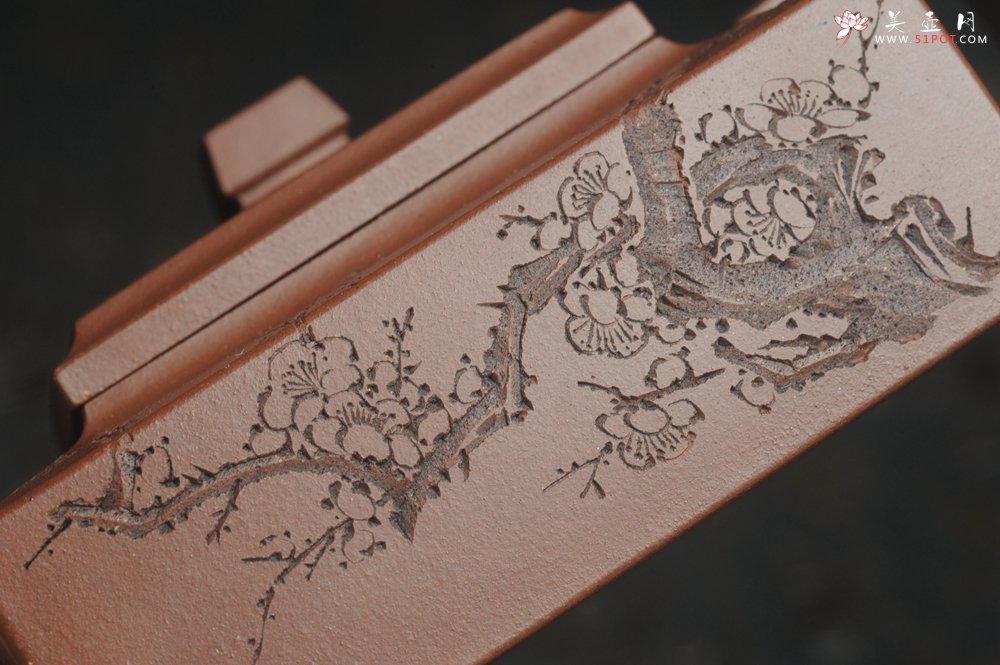 紫砂壶图片：全手工精致方山逸士壶 装饰通转梅花 特文气 - 美壶网