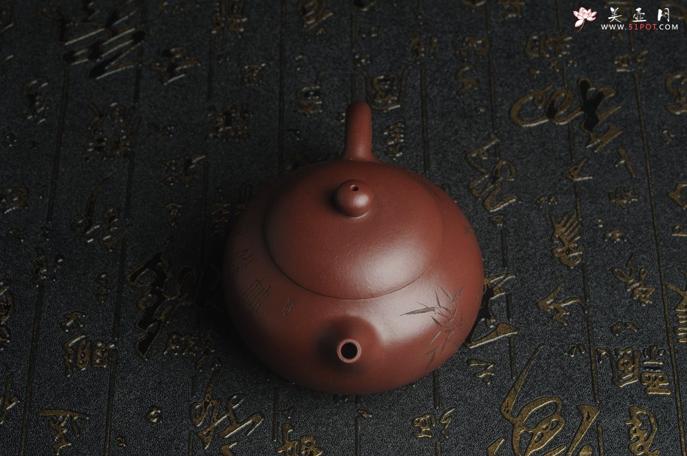紫砂壶图片：【好壶已结缘 预定】油润底曹青 全手工高文旦 装饰人物 特文气 - 美壶网