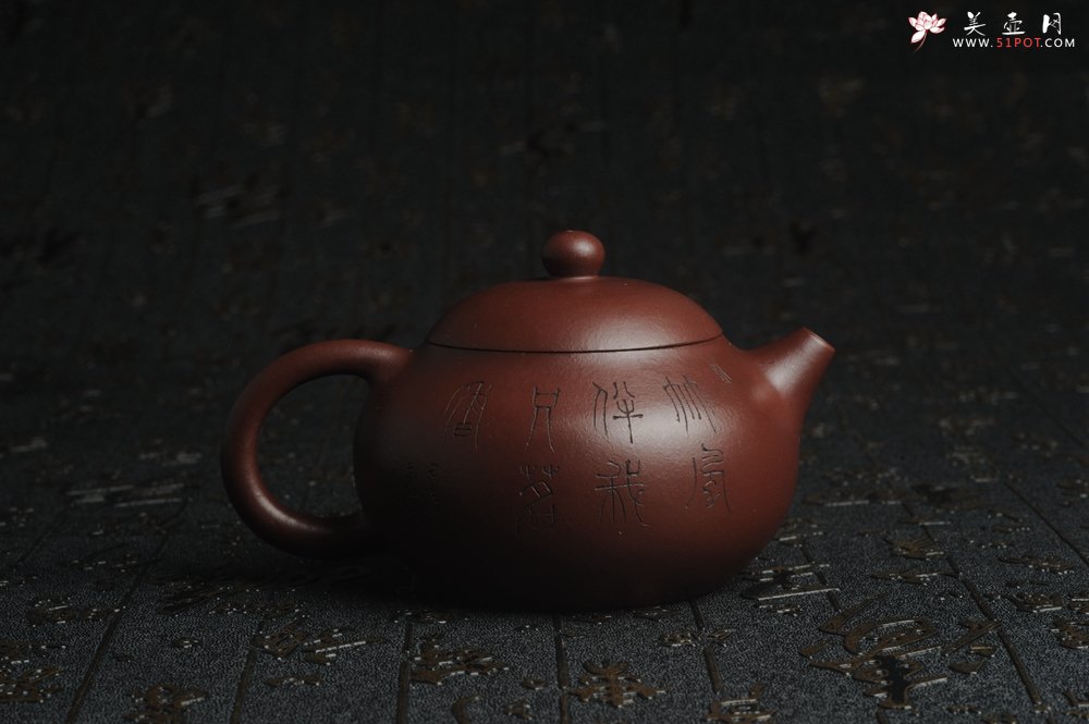 紫砂壶图片：【好壶已结缘 预定】油润底曹青 全手工高文旦 装饰人物 特文气 - 美壶网