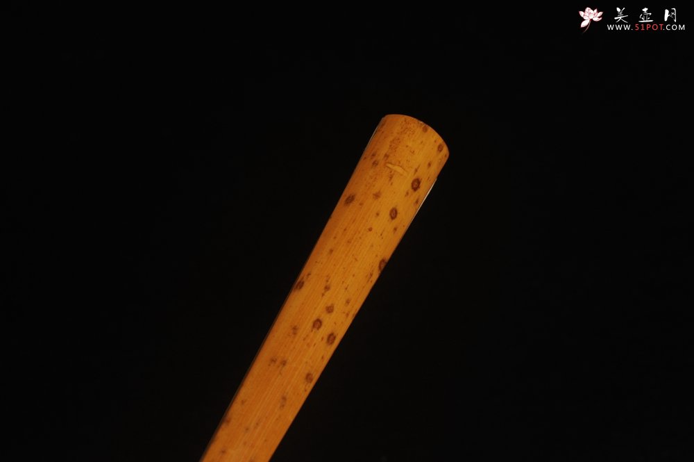 紫砂壶图片：自玩收藏级30年老凤眼扇骨 满天星老凤眼 9.5寸18方挑灯方 排口2.0少见 名家释普通法师书法 - 美壶网