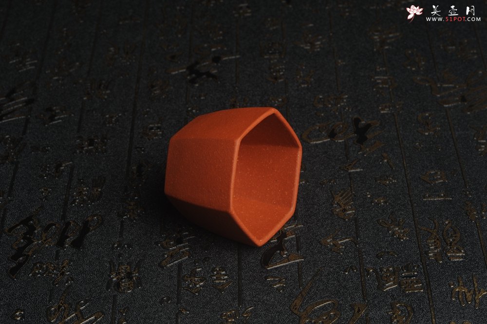 紫砂壶图片：特好降坡泥精致手工六方杯 茶人醉爱 性价比高 - 美壶网