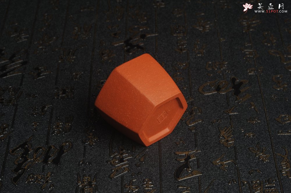 紫砂壶图片：特好降坡泥精致手工六方杯 茶人醉爱 性价比高 - 美壶网