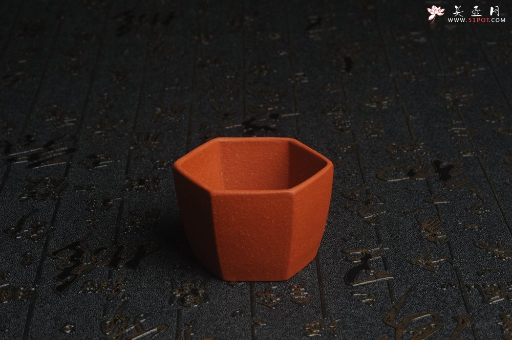 紫砂壶图片：特好降坡泥精致手工六方杯 茶人醉爱 性价比高 - 美壶网