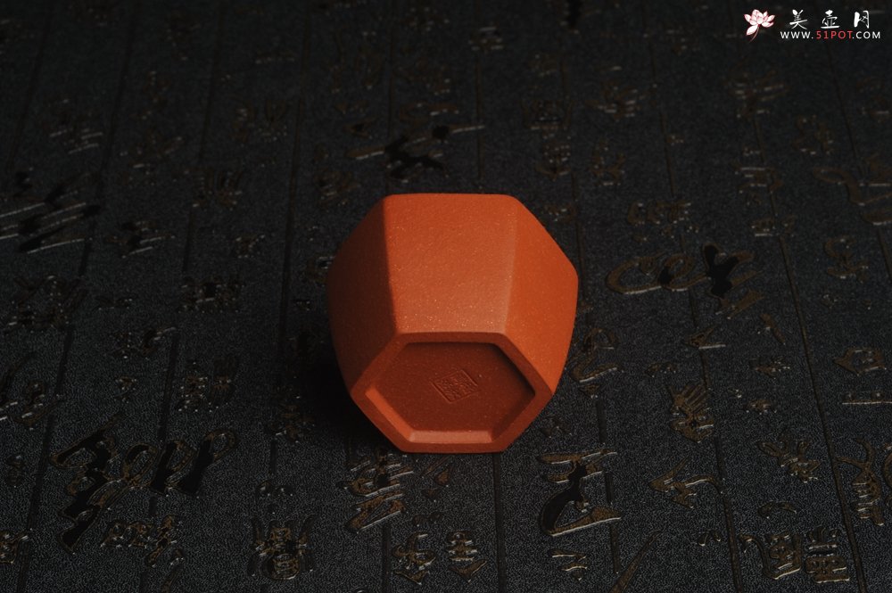 紫砂壶图片：特好降坡泥精致手工六方杯 茶人醉爱 性价比高 - 美壶网