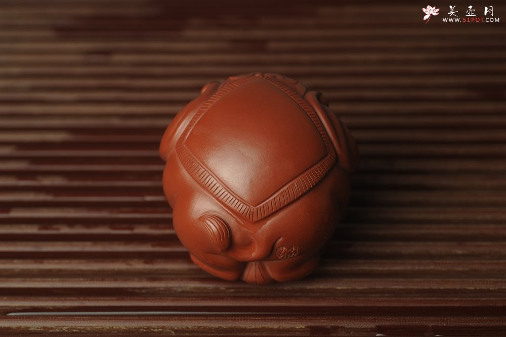 紫砂壶图片：美宠特惠 精致大红袍朱泥太平有象 长8cm高7cm宽7cm - 美壶网