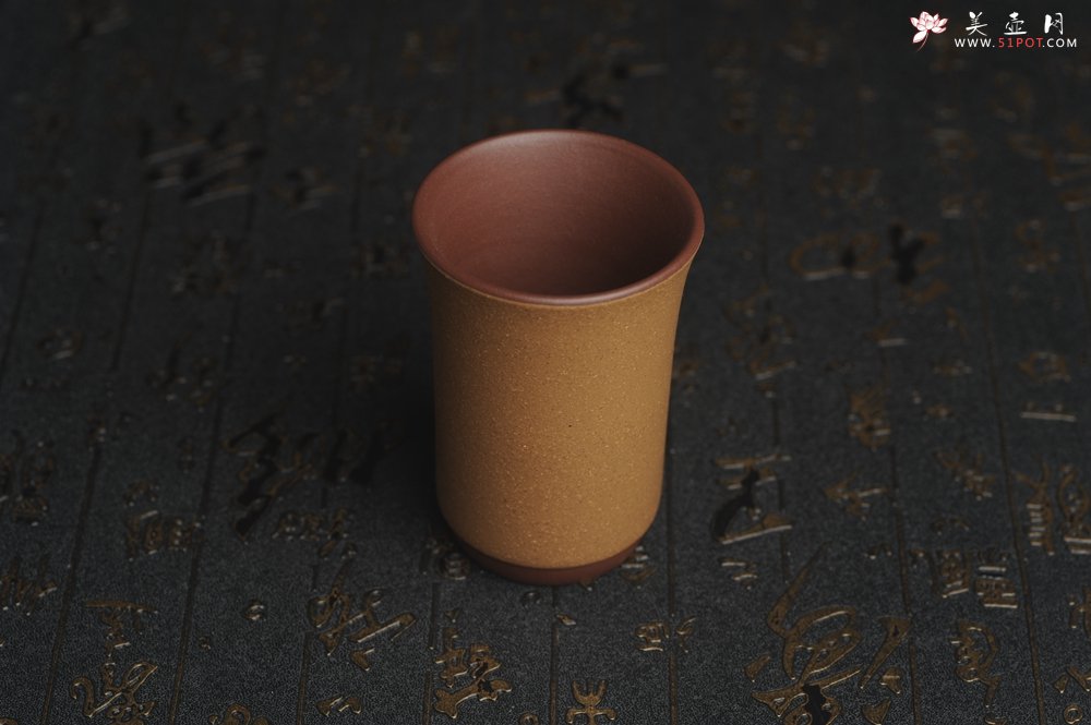 紫砂壶图片：美杯国庆特惠 精品好泥好工好刻雅致西施浣纱主人杯 茶人醉爱 - 美壶网