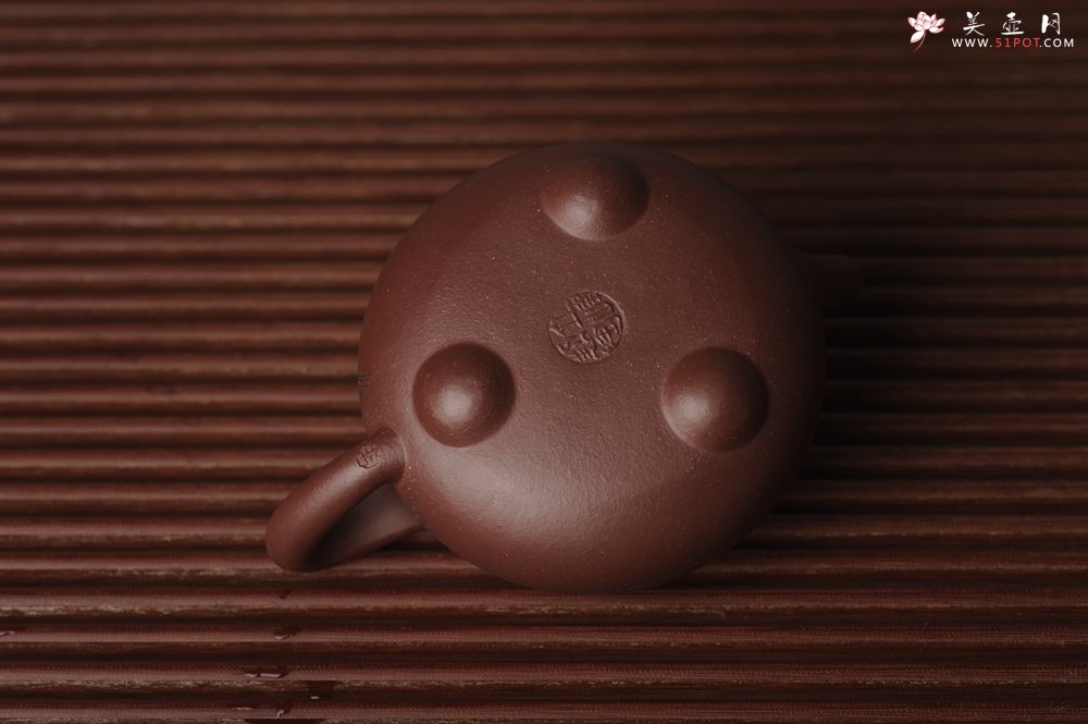 紫砂壶图片：美壶国庆特惠 工料俱佳满瓢（霸王石瓢）装饰通转梅花 特文气 - 美壶网