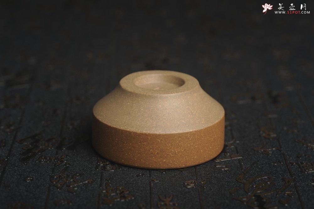 紫砂壶图片：美杯国庆特惠 精品好泥好工好刻雅致特厚实和为贵主人杯 茶人醉爱 - 美壶网