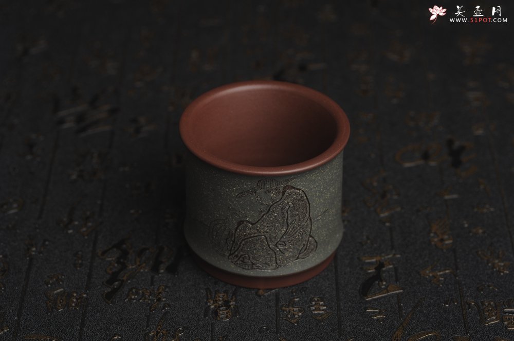 紫砂壶图片：美杯国庆特惠 精品好泥好工好刻雅致特厚实人物主人杯 茶人醉爱 - 美壶网