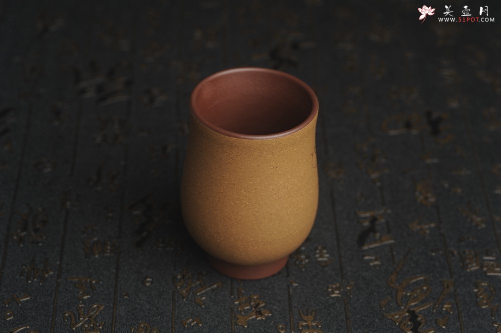 紫砂壶图片：美杯特惠 精品好泥好工好刻雅致特厚实鱼跃主人杯二式 茶人醉爱 - 美壶网