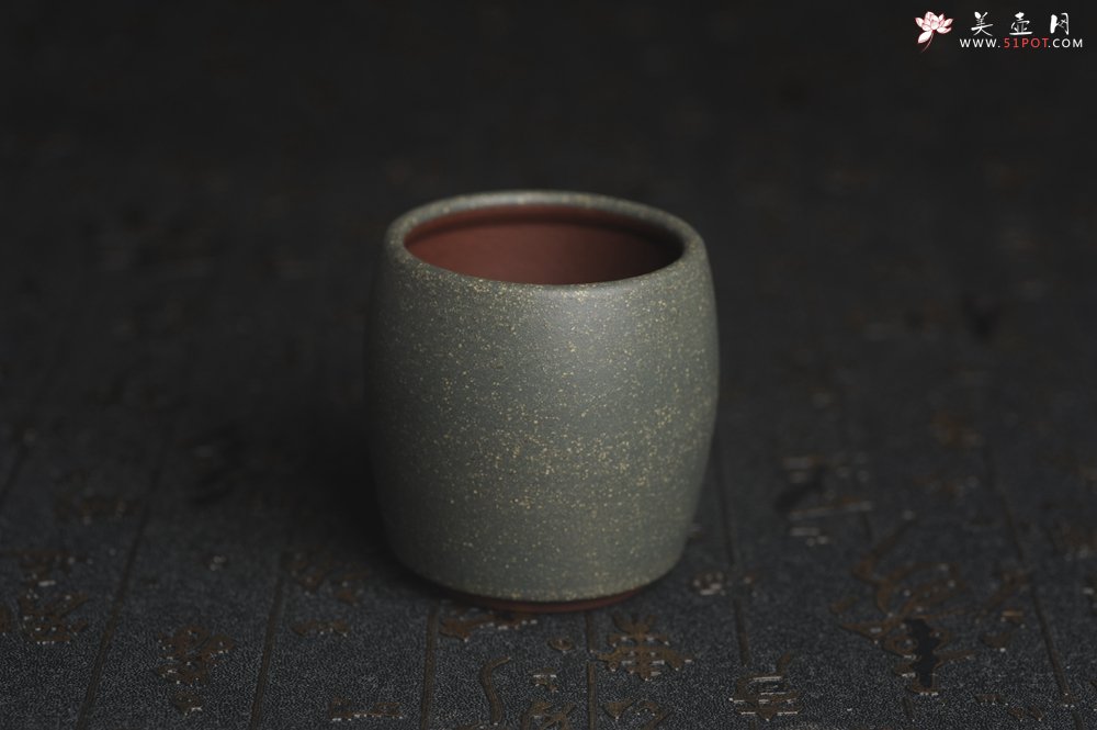 紫砂壶图片：美杯国庆特惠 精品好泥好工雅致厚实清莲主人杯二式 - 美壶网