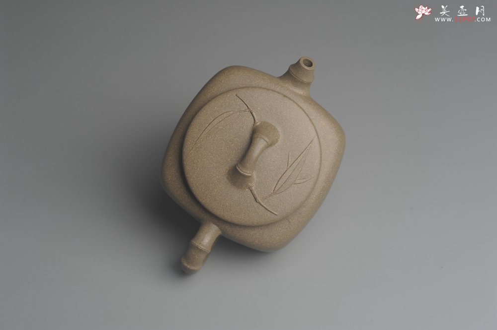 紫砂壶图片：美壶特惠 精工青段四方竹壶 茶人醉爱 - 美壶网