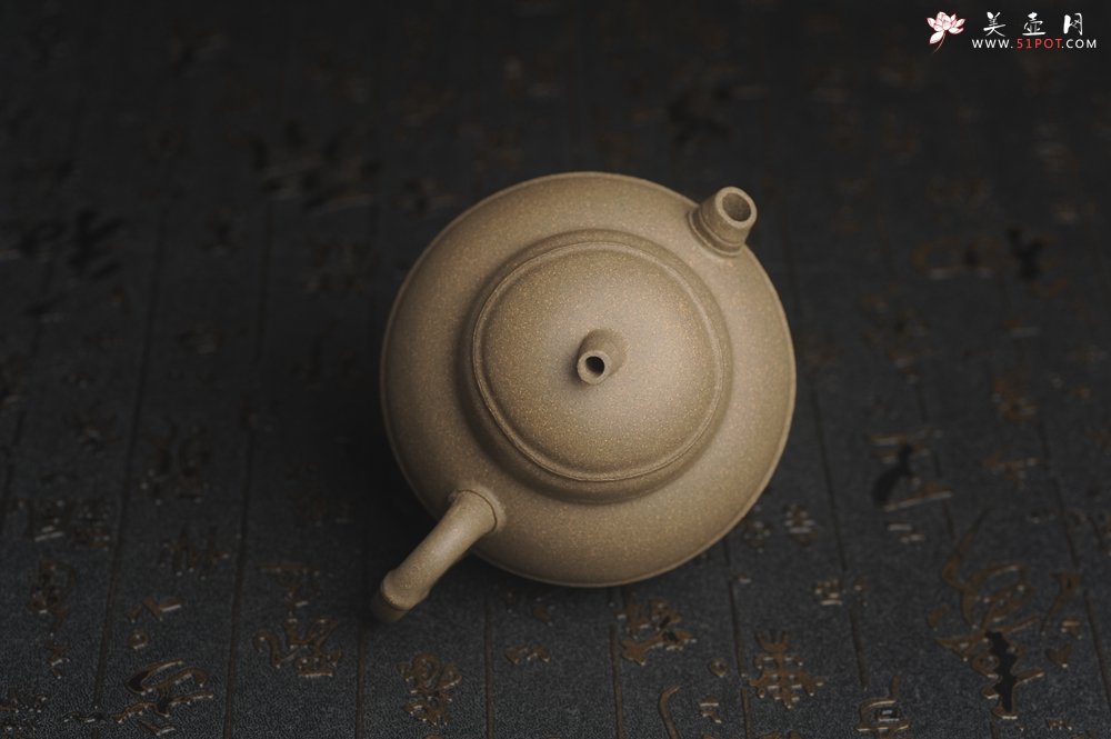 紫砂壶图片：美壶特惠 精致青段薄胎 质量仅101g 大肚竹壶 - 美壶网