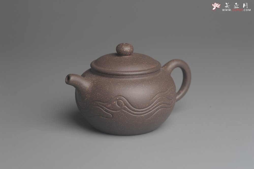 紫砂壶图片：美壶特惠 优质青灰段泥精致行云流水套组 一壶（180cc）二杯一醒茶罐（280cc） - 美壶网