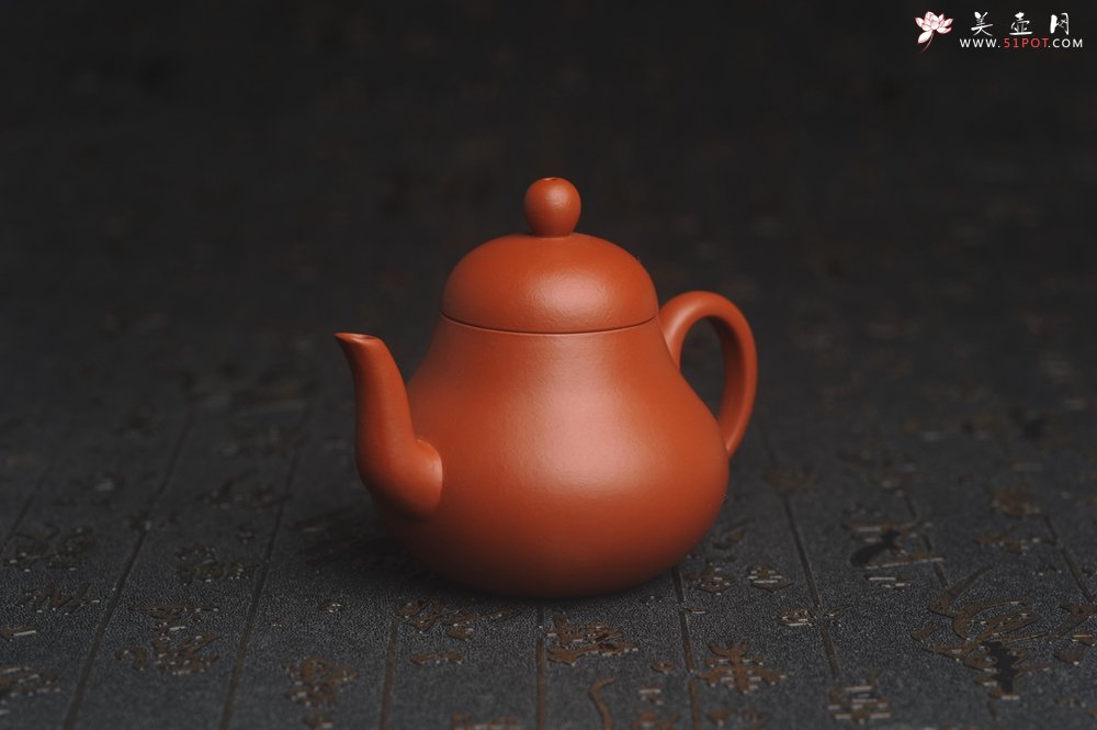 紫砂壶图片：美壶福利回馈 精致优质朱泥梨形壶 茶人醉爱 - 美壶网