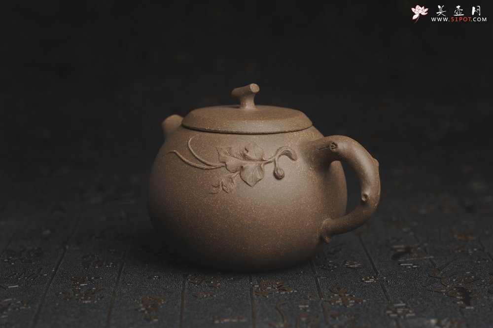 紫砂壶图片：美壶特惠 精致青段茄瓜物语壶 茶人醉爱 - 美壶网