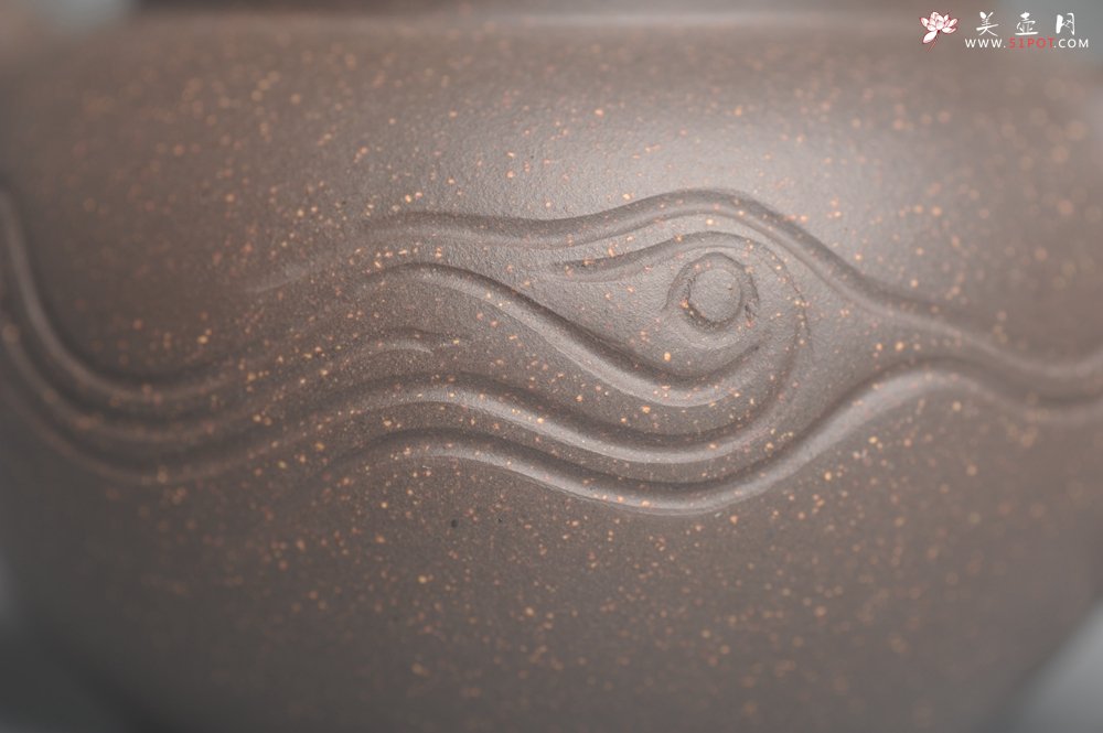 紫砂壶图片：美壶特惠 优质青灰段泥精致行云流水套组 一壶（180cc）二杯一醒茶罐（280cc） - 美壶网