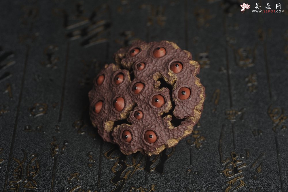 紫砂壶图片：美宠特惠 精致莲蓬茶宠摆件 直径7.5cm 茶盘尤物 - 美壶网