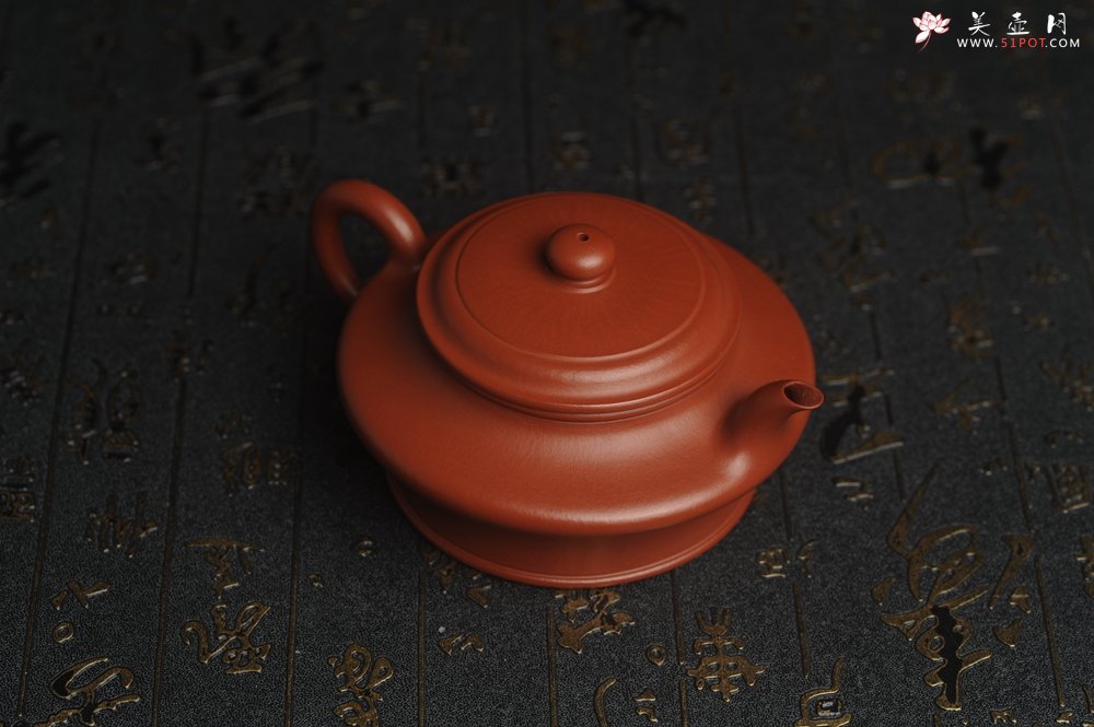 紫砂壶图片：正宗小煤窑朱泥 全手工虚扁 隽秀文气 茶人醉爱 - 美壶网